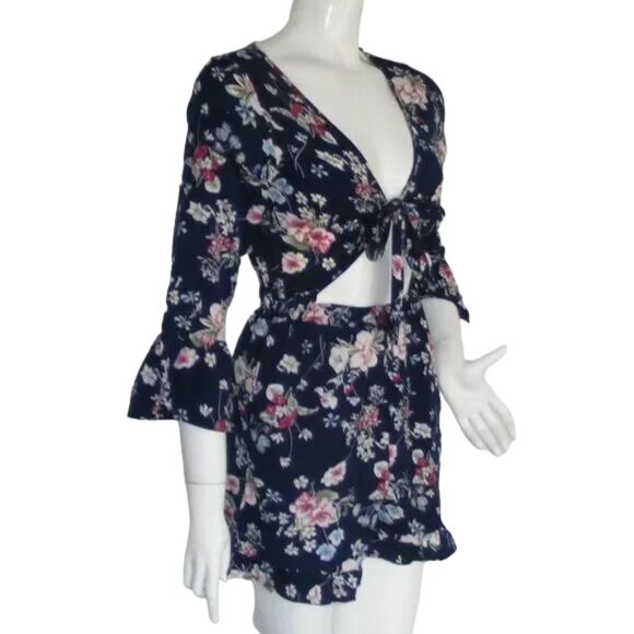 NASTY GAL Romper, 6, Blue Floral, Short, Tie Front, 3/4 Bell sleeve - Picture 2 of 15